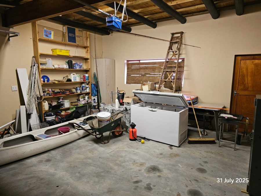 5 Bedroom Property for Sale in Stilbaai Wes Western Cape